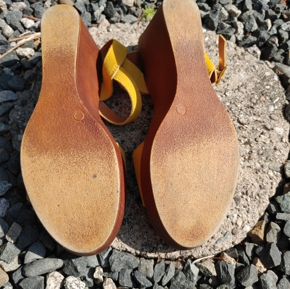 Italian Wedge Sandals - Picture 5 of 6